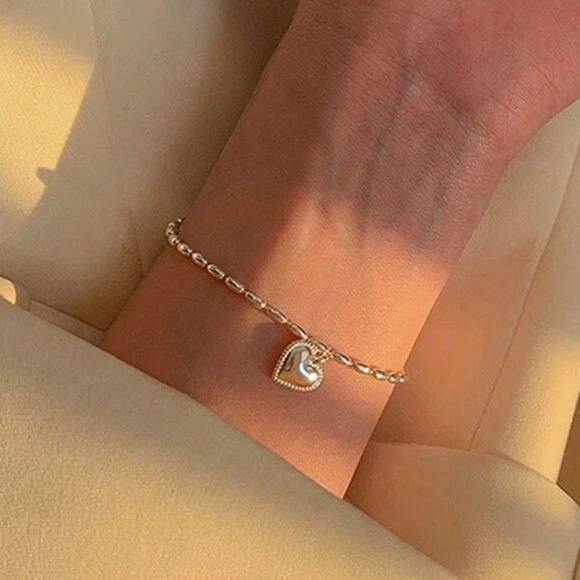 925 Sterling Silver Women's Heart Shaped Pendant Bracelet - Picture 2 of 5